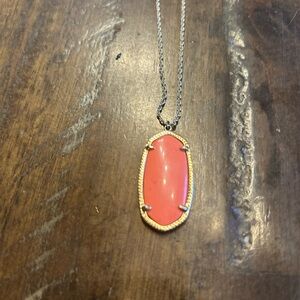 Kendra Scott Reid Necklace Bright Coral Color Faceted Pendant Goldtone Chain. L